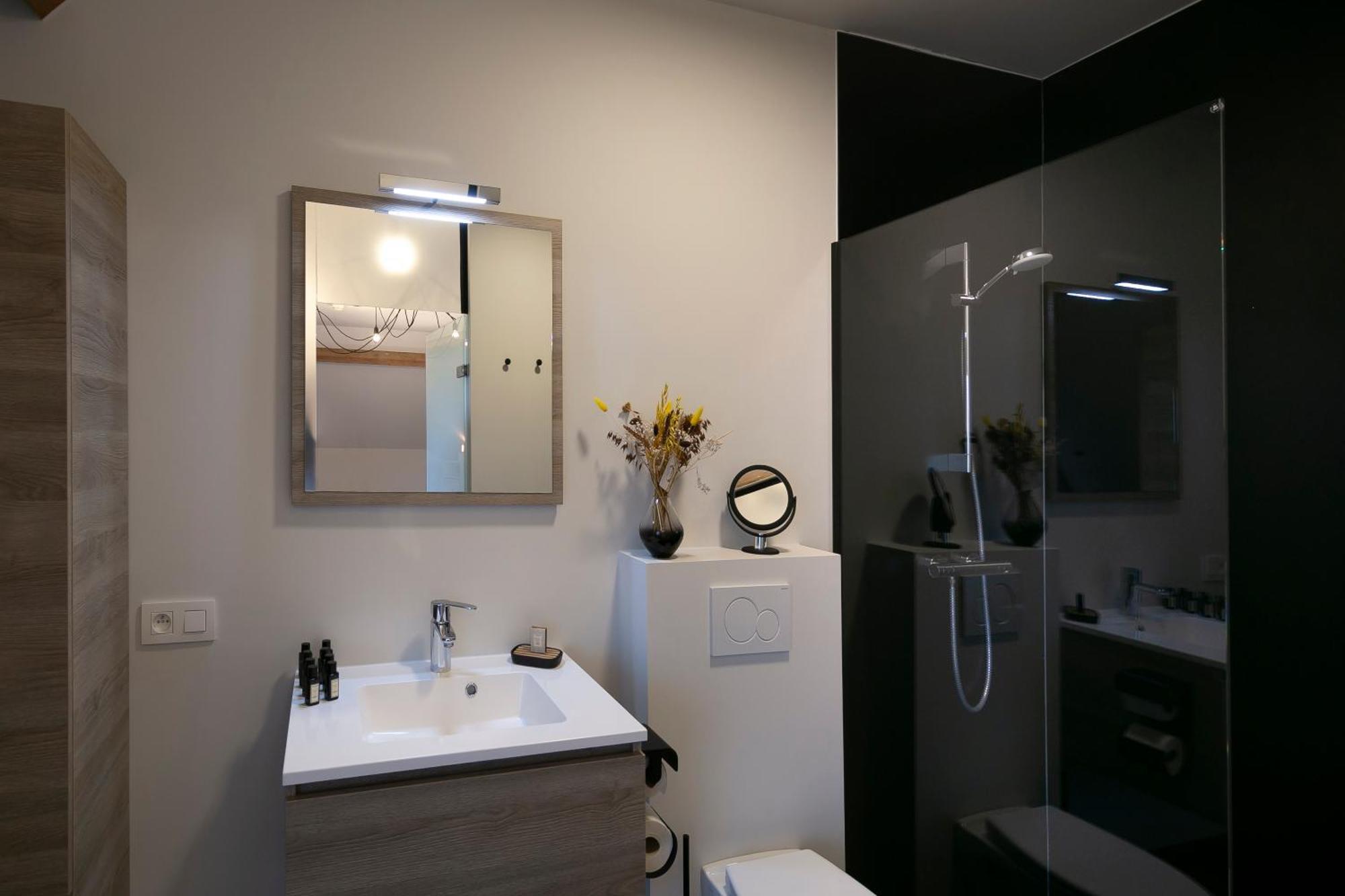 't Convent 2.0 Hotel Lo-Reninge Buitenkant foto